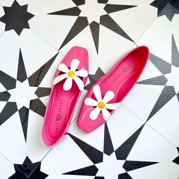 NWOB 🏷️ Katy Perry Evie Daisy Flats - Picture 2 of 6
